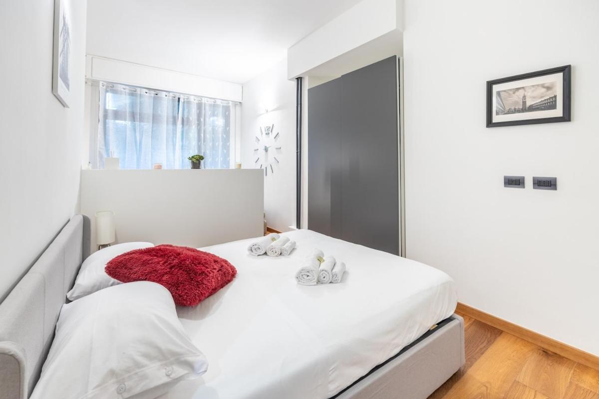 Design I Steps From Fair & Metro Appartamento *
